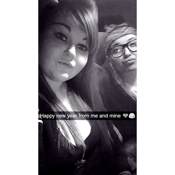 Meet your Posher, Jade - Picture 1 of 1